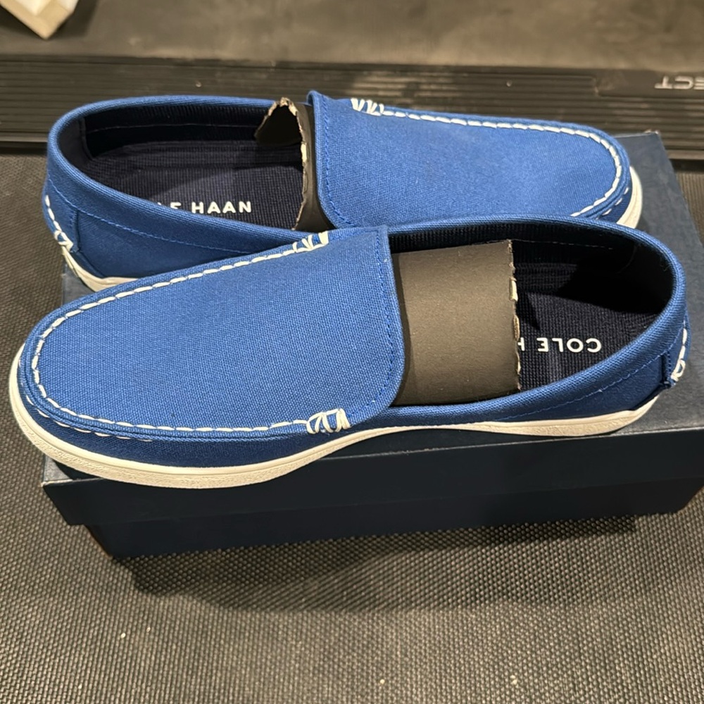 New in box Cole haan nantucket vietnamm true blue canvas slip on sneaker